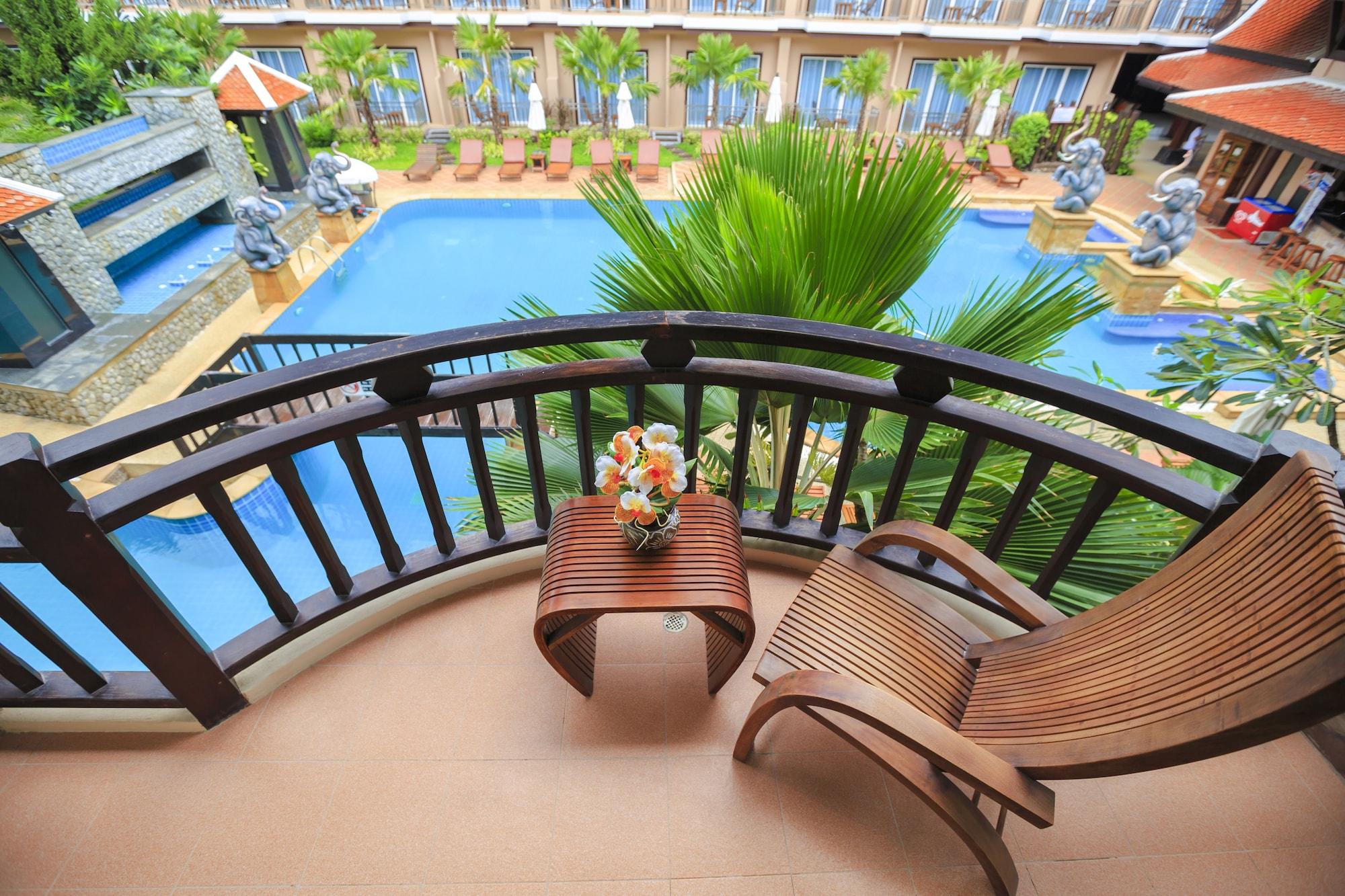 Nipa Resort, Patong Beach - Sha Extra Plus Exteriör bild